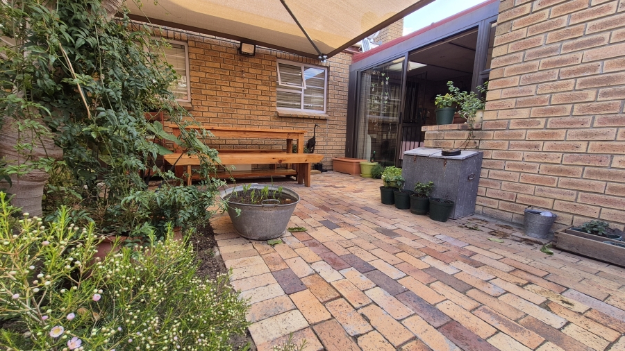 3 Bedroom Property for Sale in Strand South Western Cape